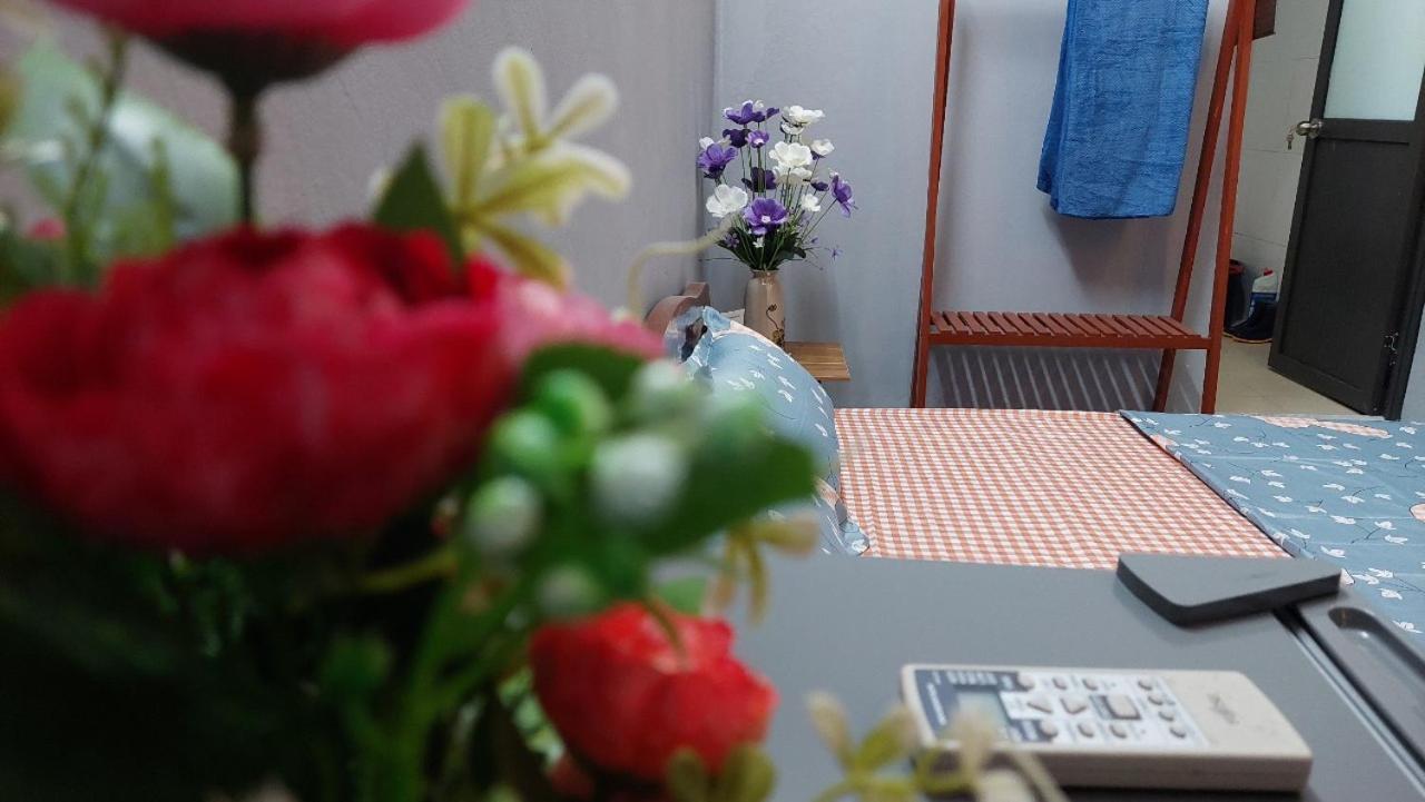 Alley Homestay_Lieu Giai Hanoi Buitenkant foto